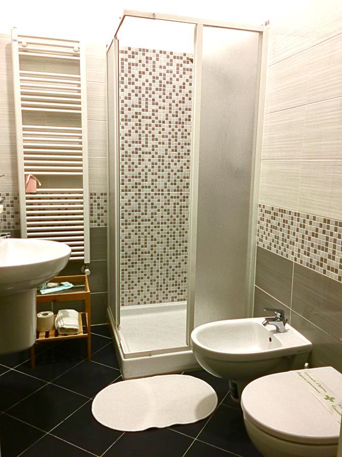 Rho Gloria 2 Hotel Buitenkant foto